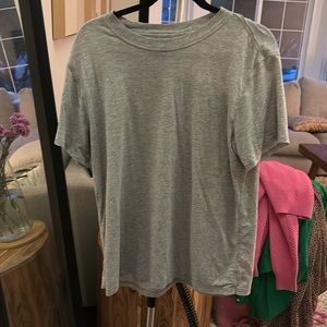 Lululemon - all yours boyfriend T